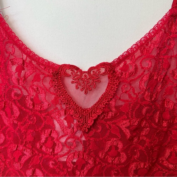 Vintage 90s Red Lace & Satin Slip Lingerie Thin Straps Heart Design Size Large - Picture 3 of 10